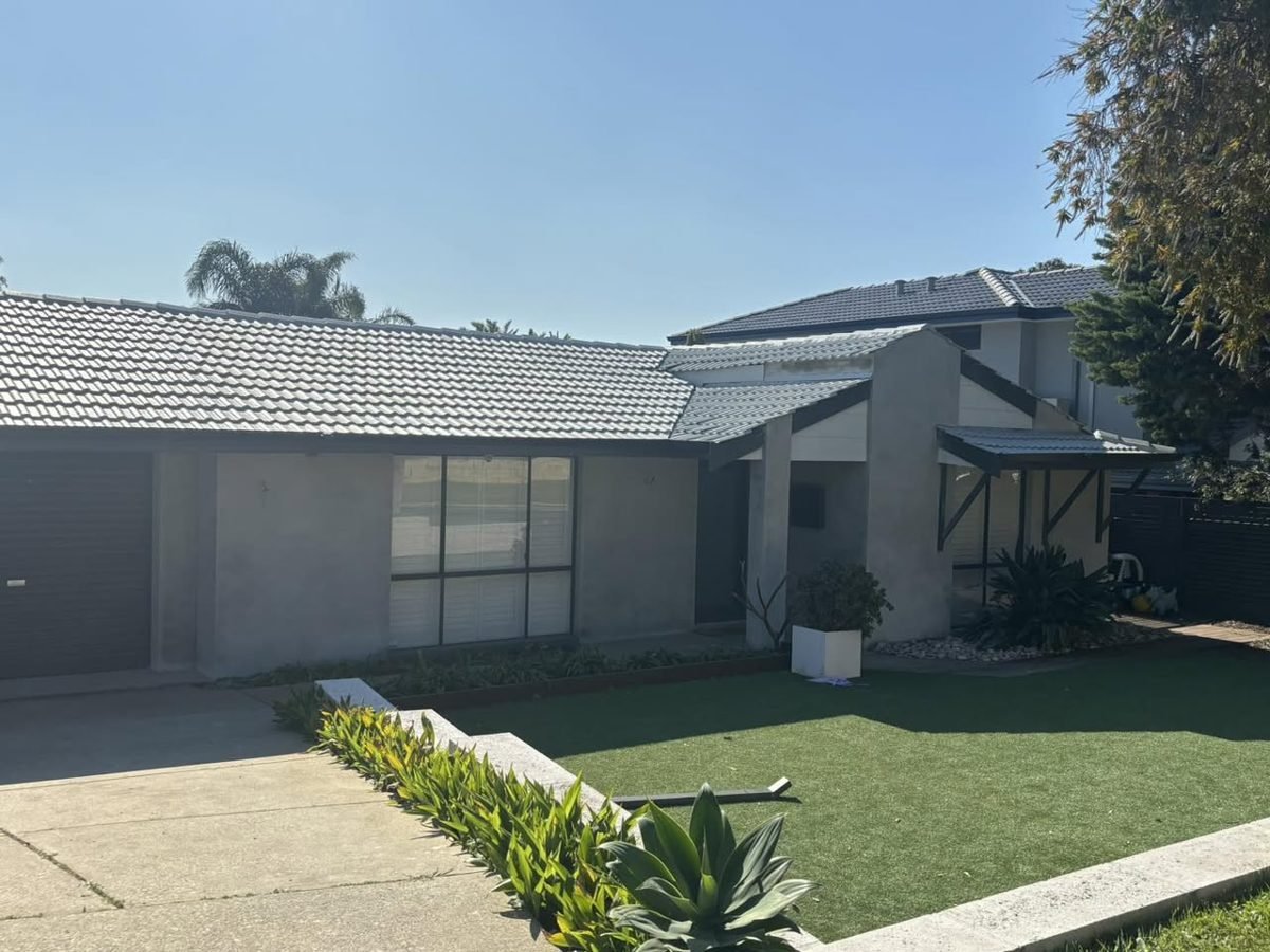 Sand finish frontage by SKC Plastering Perth